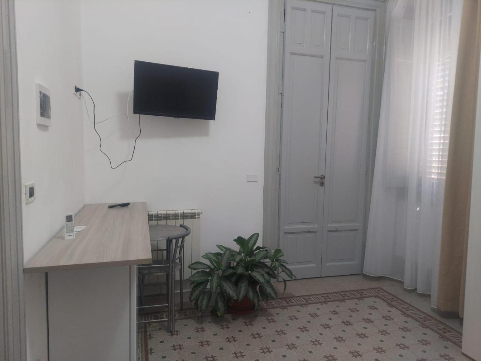 Guest House Lamphotel Militello Palermo Exterior photo