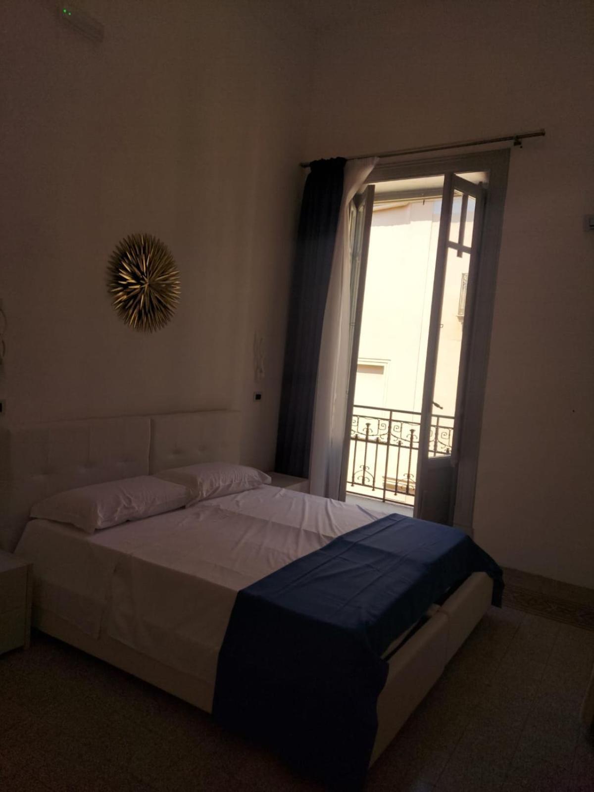 Guest House Lamphotel Militello Palermo Exterior photo