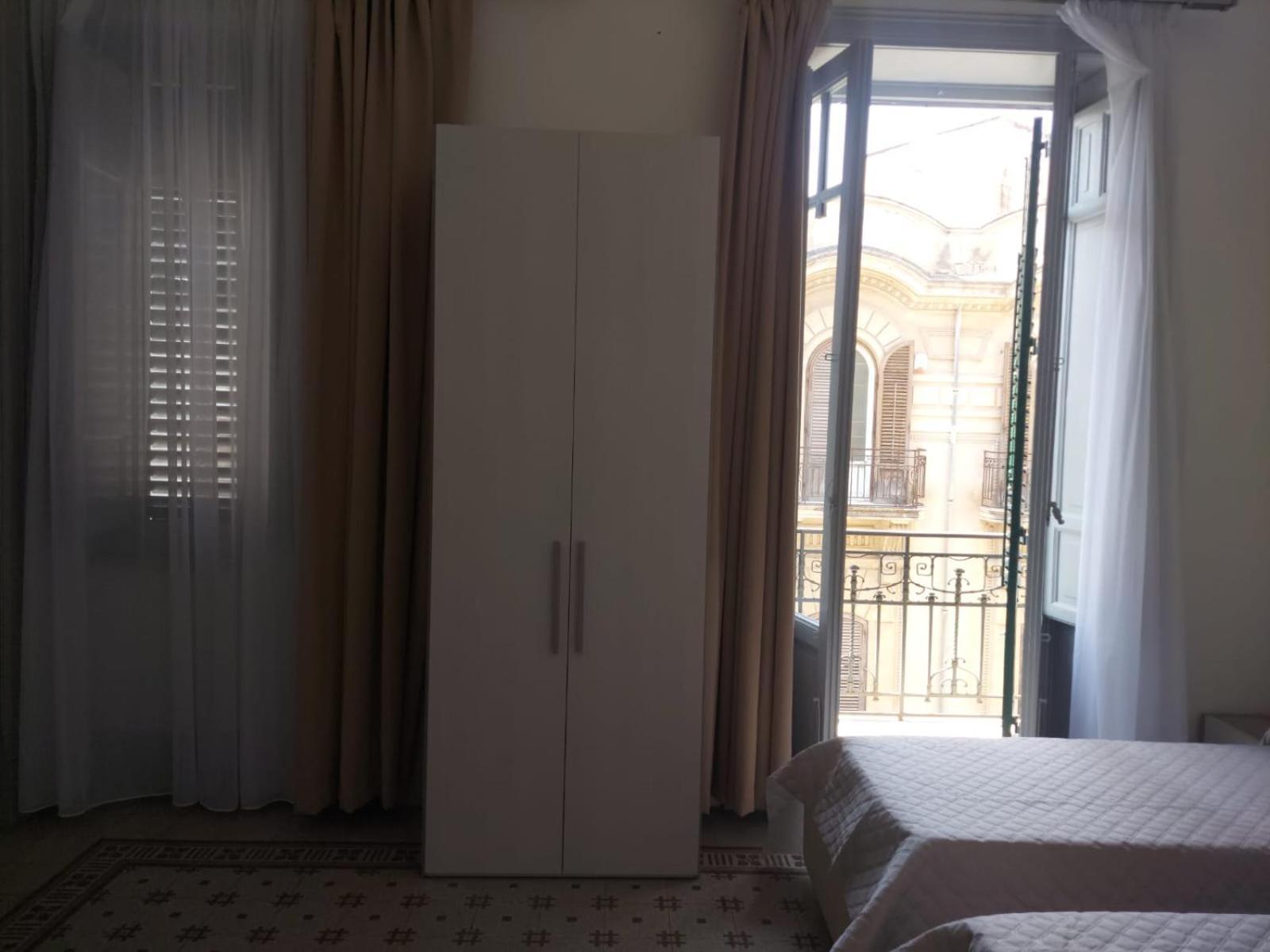 Guest House Lamphotel Militello Palermo Exterior photo